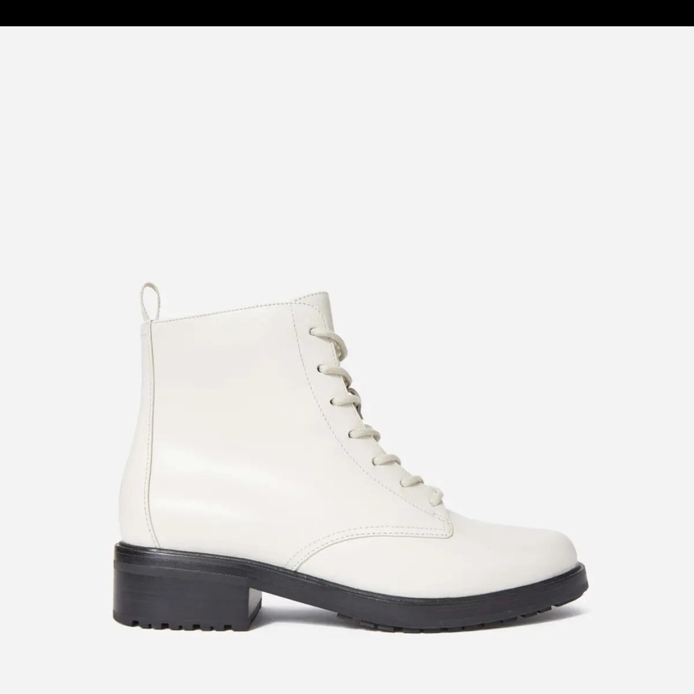 Everlane Modern Utility Lace-up Boot in White (US 8.5)